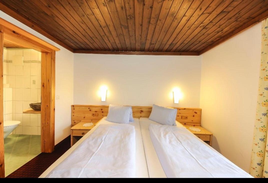 ザールバッハ・ヒンターグレム Hochwart Hof Bed & Breakfast Bed & Breakfast エクステリア 写真